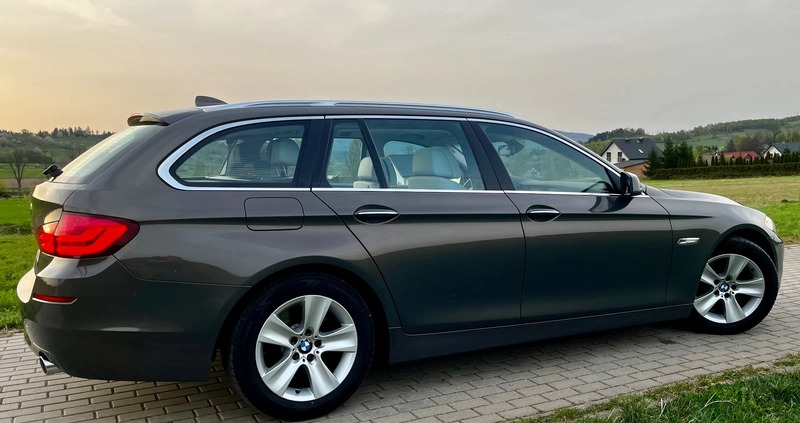 BMW Seria 5 cena 72000 przebieg: 278000, rok produkcji 2013 z Pionki małe 781